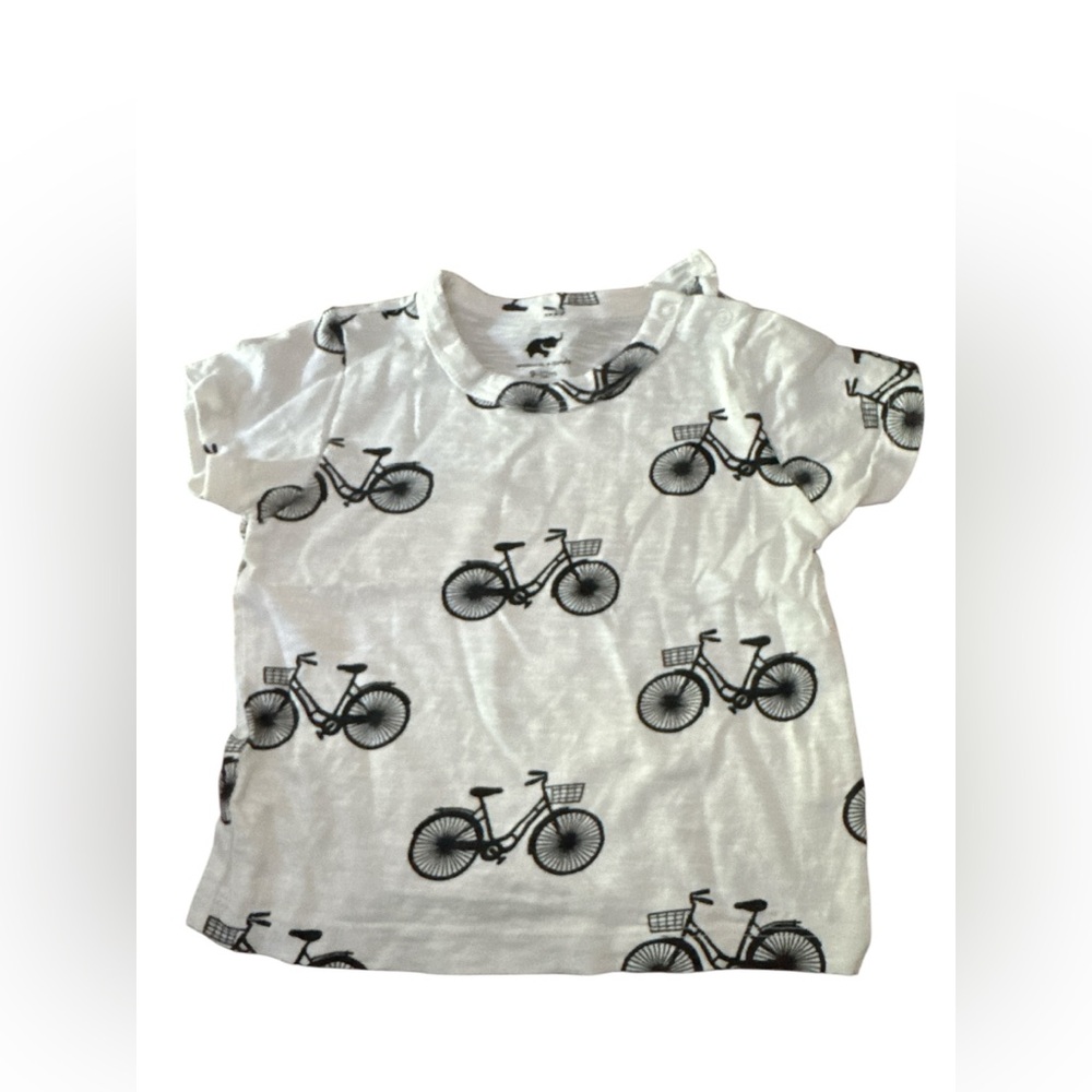 Monica + Andy Vintage Bicycle Print Short Sleeve Tee in White and Black